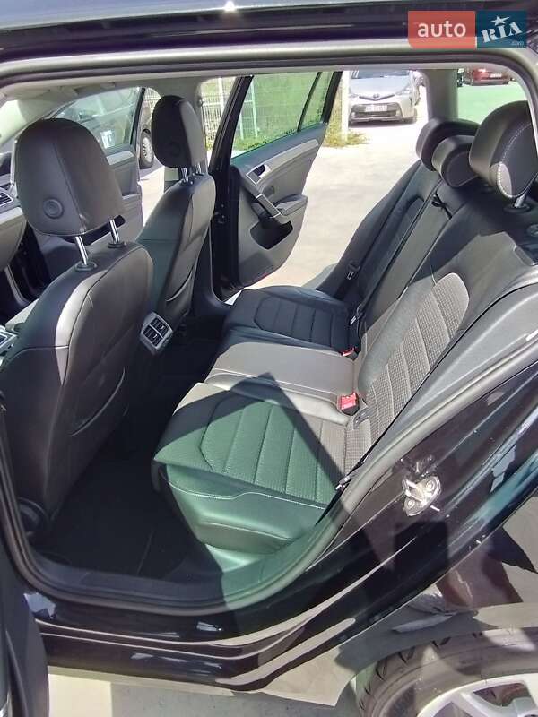 Універсал Volkswagen Golf 2016 в Томаківці