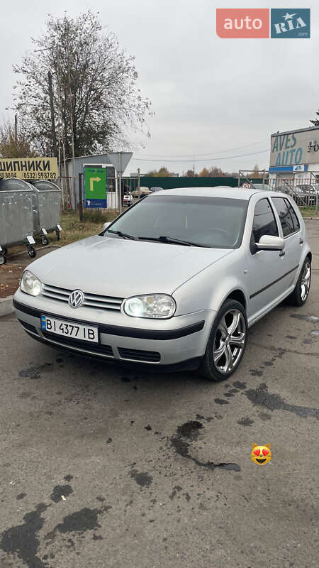 Хэтчбек Volkswagen Golf 1998 в Кропивницком