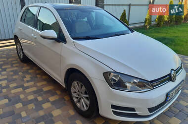 Хэтчбек Volkswagen Golf 2015 в Василькове