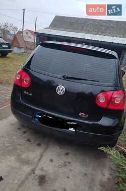 Хетчбек Volkswagen Golf 2004 в Ратному