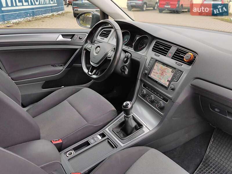 Volkswagen Golf 2016