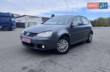 Хэтчбек Volkswagen Golf 2006 в Рожище