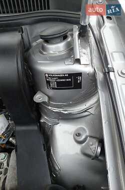 Хетчбек Volkswagen Golf 2002 в Оржиці