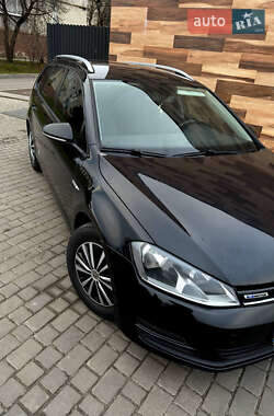 Универсал Volkswagen Golf 2016 в 