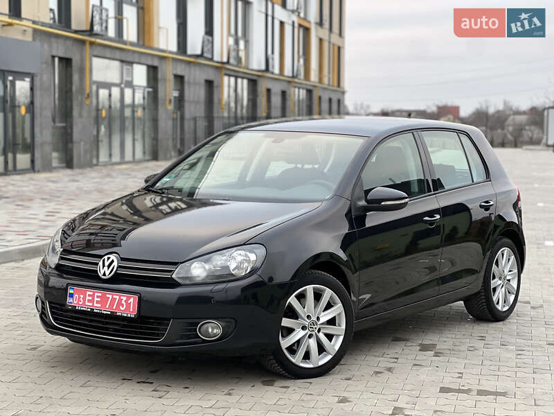 Хэтчбек Volkswagen Golf 2009 в Луцке