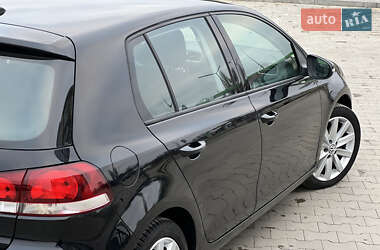 Хэтчбек Volkswagen Golf 2009 в Луцке