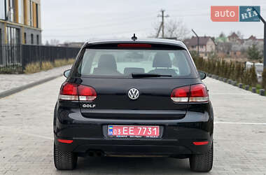 Хэтчбек Volkswagen Golf 2009 в Луцке