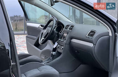 Хэтчбек Volkswagen Golf 2009 в Луцке