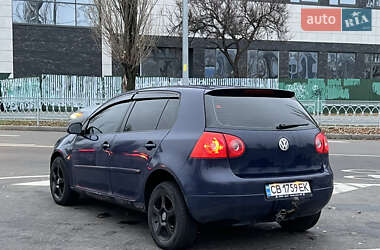 Хэтчбек Volkswagen Golf 2004 в Киеве