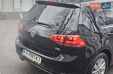 Хэтчбек Volkswagen Golf 2016 в Киеве