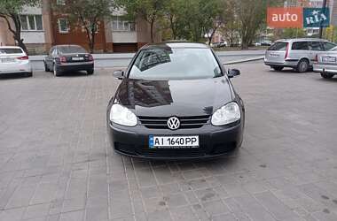 Хэтчбек Volkswagen Golf 2004 в Черкассах