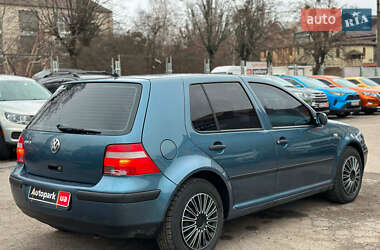 Хэтчбек Volkswagen Golf 2003 в Виннице