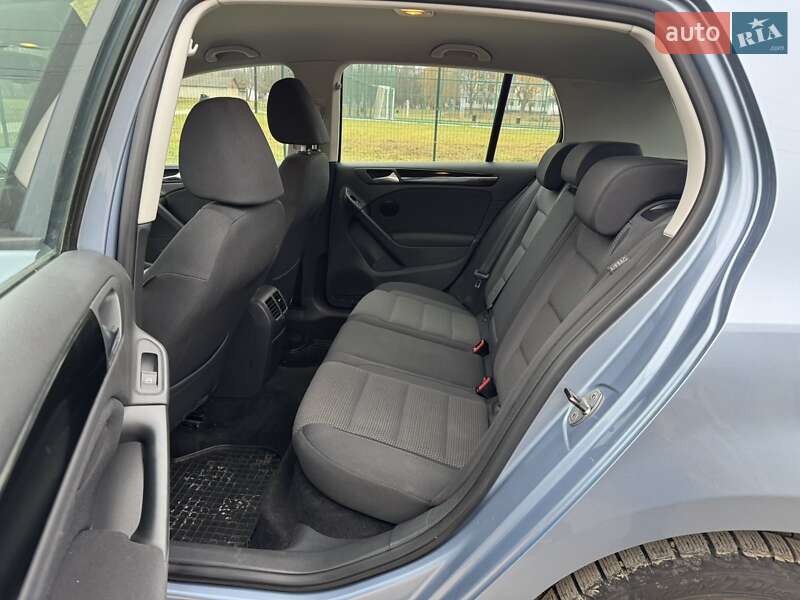 Хетчбек Volkswagen Golf 2009 в Кам'янець-Подільському