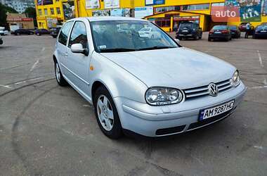 Хэтчбек Volkswagen Golf 1999 в Житомире