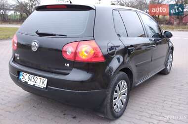 Хетчбек Volkswagen Golf 2009 в Бродах