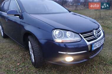 Універсал Volkswagen Golf 2009 в Іваничах