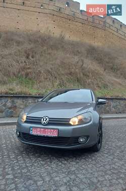 Хэтчбек Volkswagen Golf 2008 в Луцке