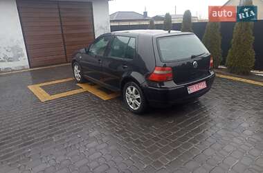 Хетчбек Volkswagen Golf 2003 в Любомлі