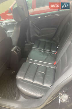Хэтчбек Volkswagen Golf 2009 в 