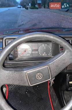 Хэтчбек Volkswagen Golf 1988 в Яворове