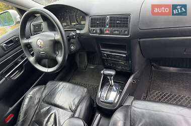 Хетчбек Volkswagen Golf 1999 в Києві