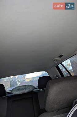 Хэтчбек Volkswagen Golf 2000 в 