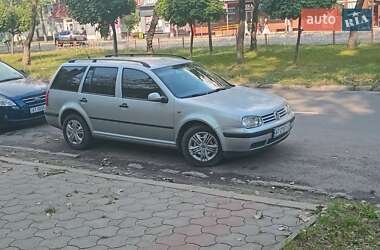 Універсал Volkswagen Golf 2001 в Калуші