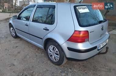 Хэтчбек Volkswagen Golf 1998 в Новой Одессе