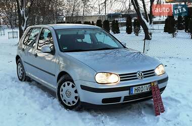 Хетчбек Volkswagen Golf 2002 в Хмельницькому