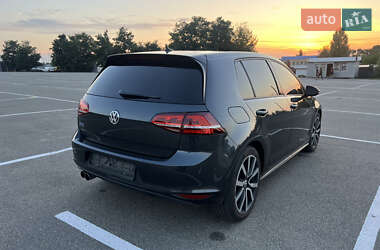 Хетчбек Volkswagen Golf 2014 в Києві