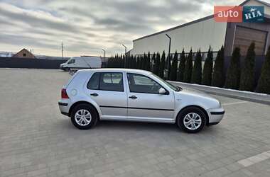 Хэтчбек Volkswagen Golf 2002 в Каменец-Подольском