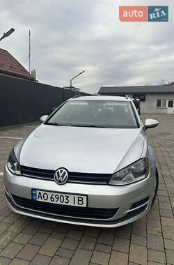 Универсал Volkswagen Golf 2015 в Ужгороде