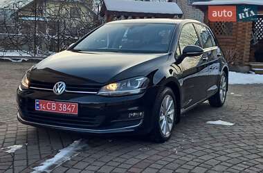 Хетчбек Volkswagen Golf 2015 в Львові