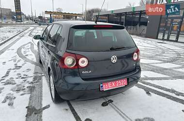 Хэтчбек Volkswagen Golf 2006 в Александрие