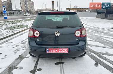 Хэтчбек Volkswagen Golf 2006 в Александрие