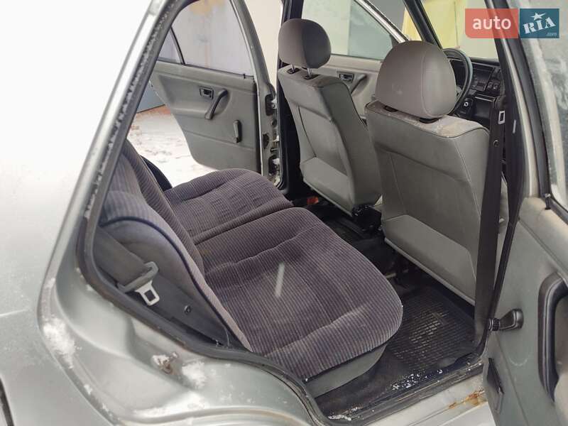 Хэтчбек Volkswagen Golf 1988 в Вышгороде