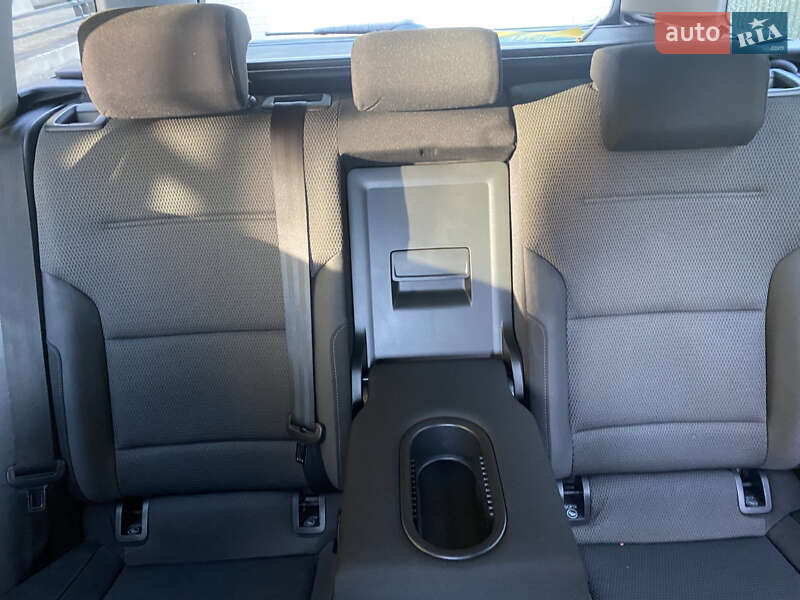 Універсал Volkswagen Golf 2017 в Рівному