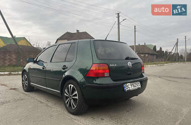 Хетчбек Volkswagen Golf 1999 в Вараші