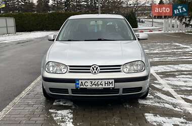 Хэтчбек Volkswagen Golf 2001 в Луцке