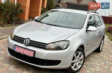 Універсал Volkswagen Golf 2010 в Володимирці