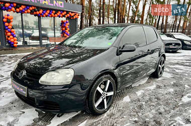 Хетчбек Volkswagen Golf 2005 в Києві