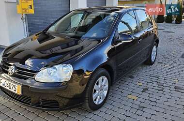 Хетчбек Volkswagen Golf 2005 в Коломиї