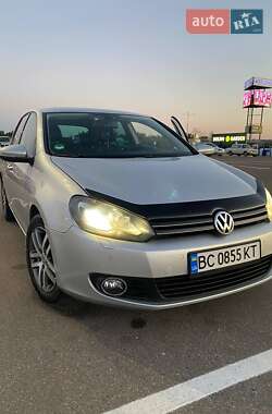 Хэтчбек Volkswagen Golf 2009 в Львове