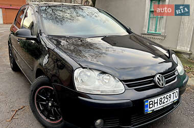 Хетчбек Volkswagen Golf 2005 в Одесі