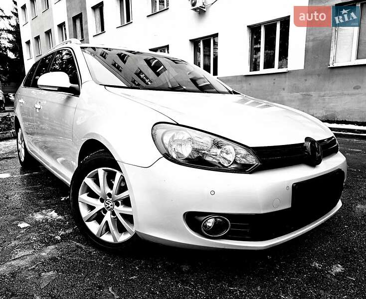 Універсал Volkswagen Golf 2012 в Харкові