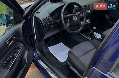 Хетчбек Volkswagen Golf 2001 в Тернополі