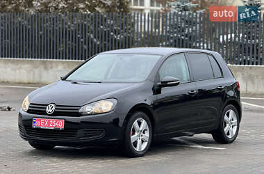 Хетчбек Volkswagen Golf 2009 в Луцьку