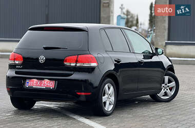 Хетчбек Volkswagen Golf 2009 в Луцьку