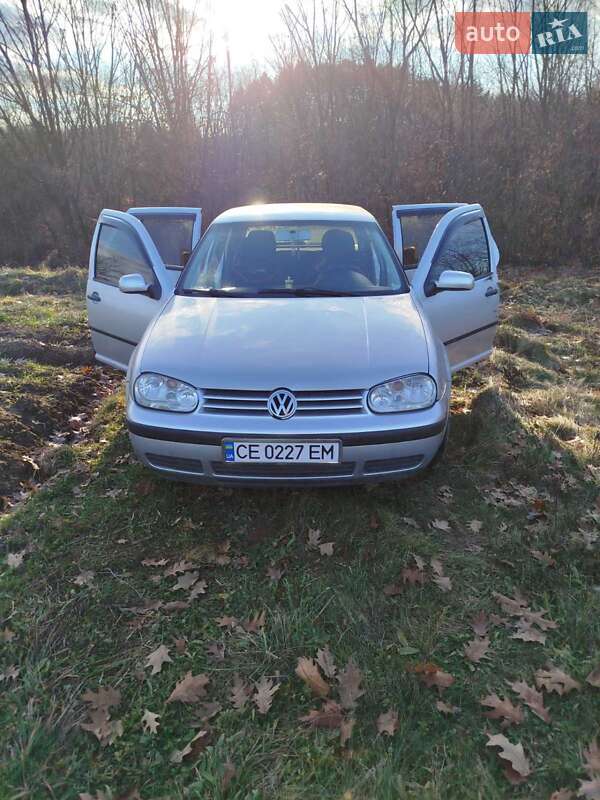 Volkswagen Golf 2002