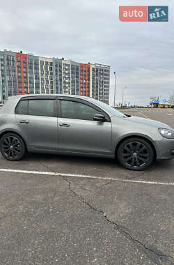 Хэтчбек Volkswagen Golf 2012 в Киеве